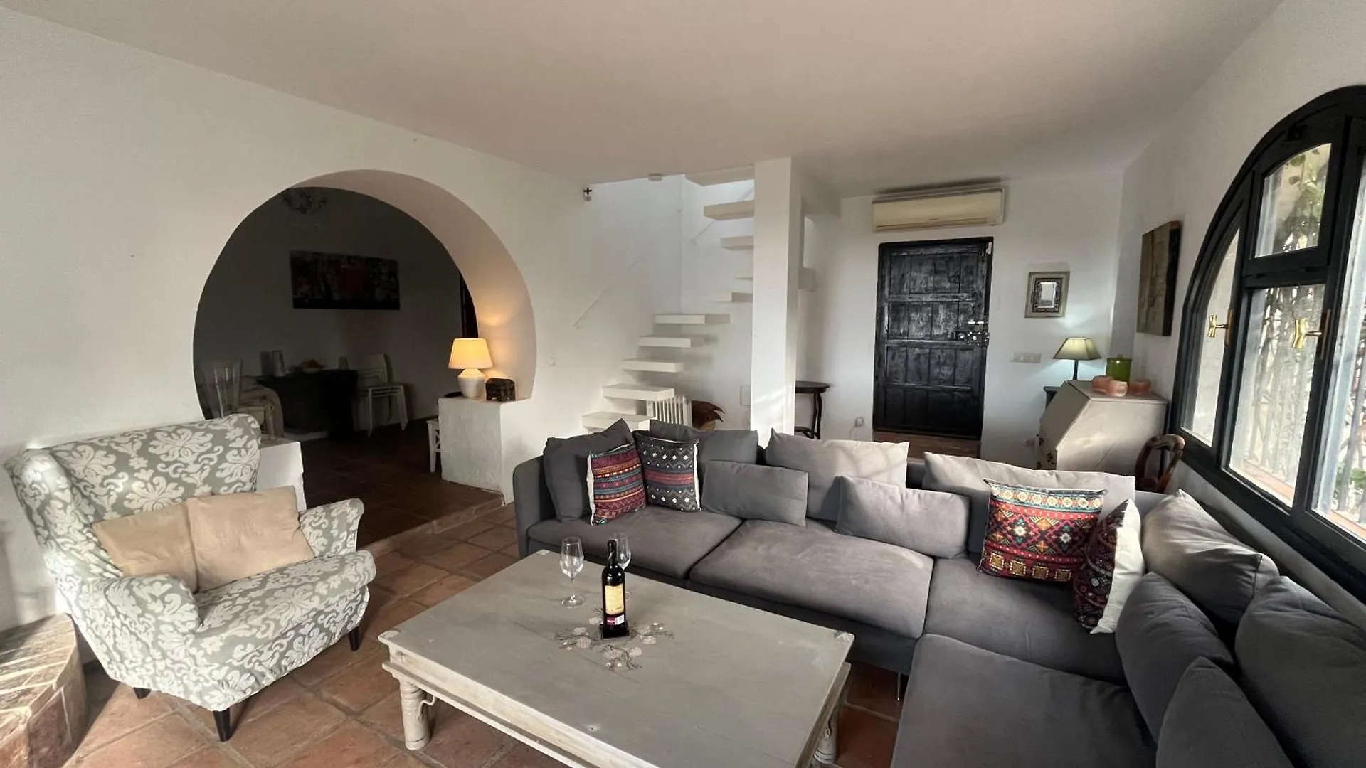 Villa In Mijas Pueblo With Private Pool And Sea Views With 4 Bedrooms